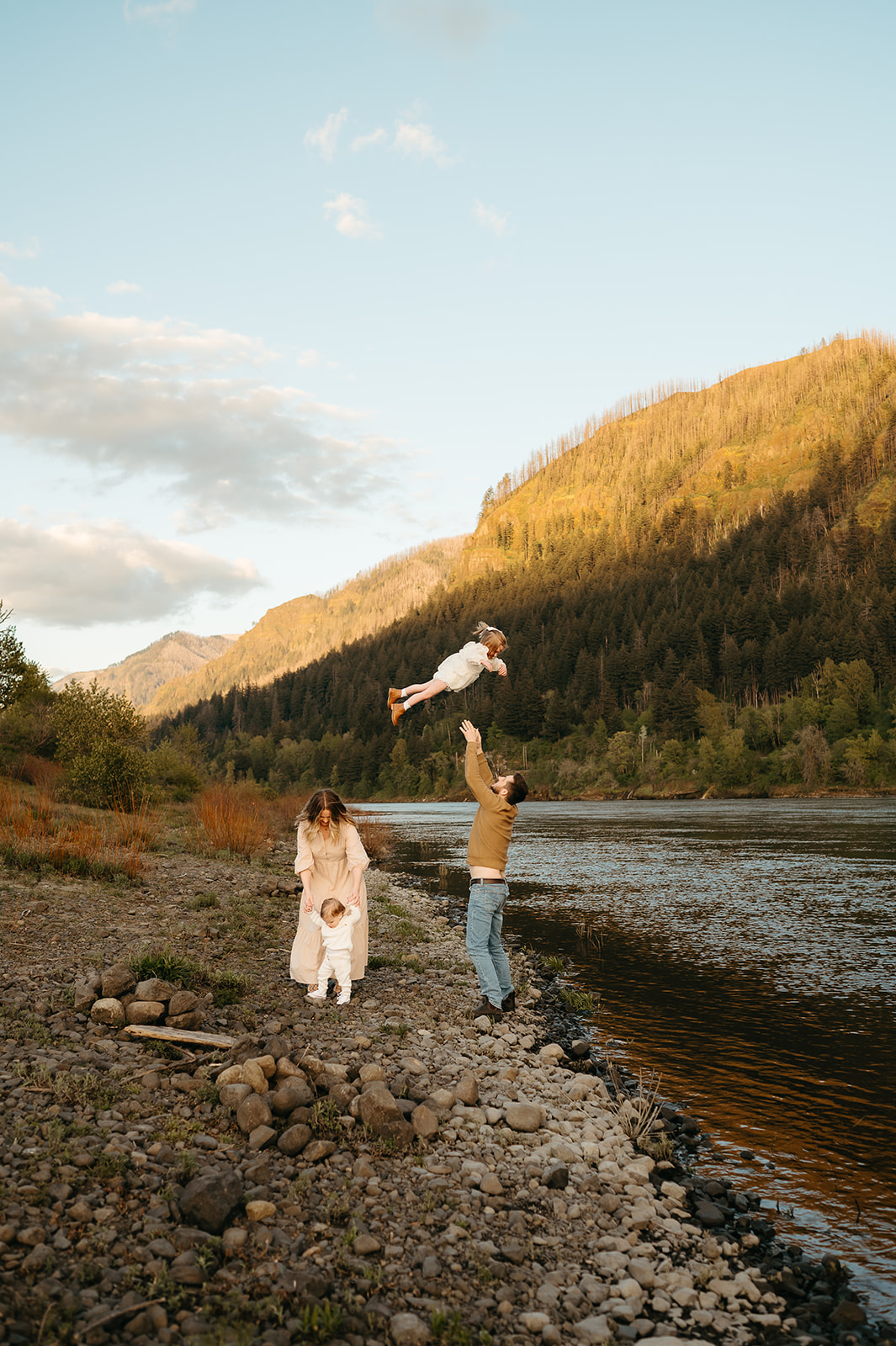 Portland family photos Columbia River Gorge at sunset