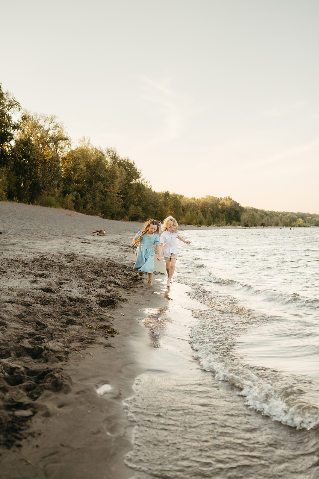 portland family photos summer family playing on the beach
