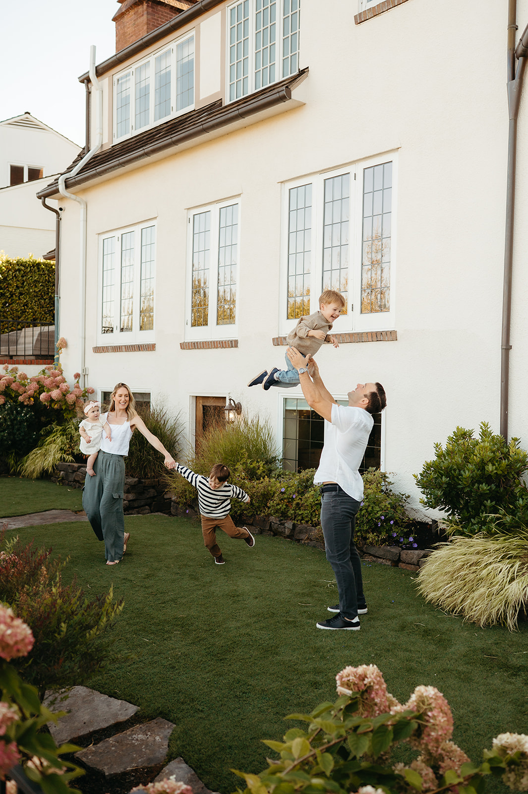 portland family playing in backyard